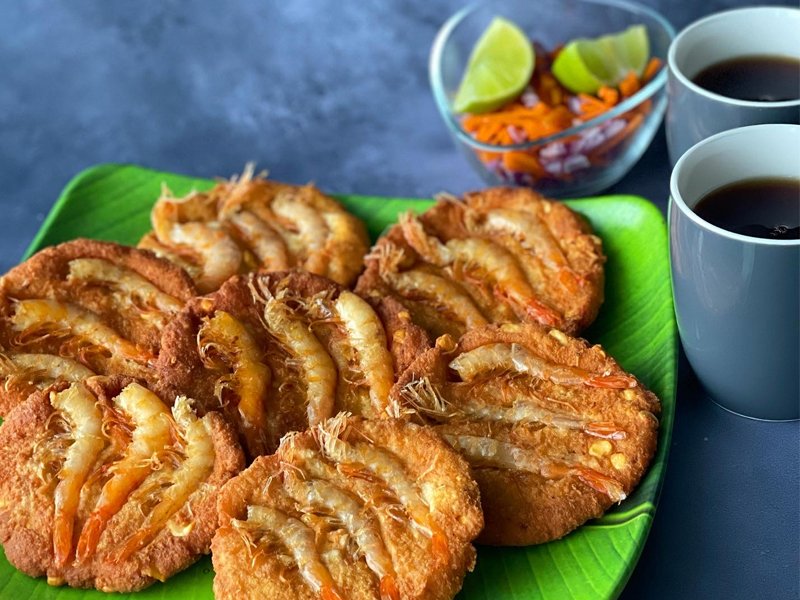 Isso wade prawn fritters